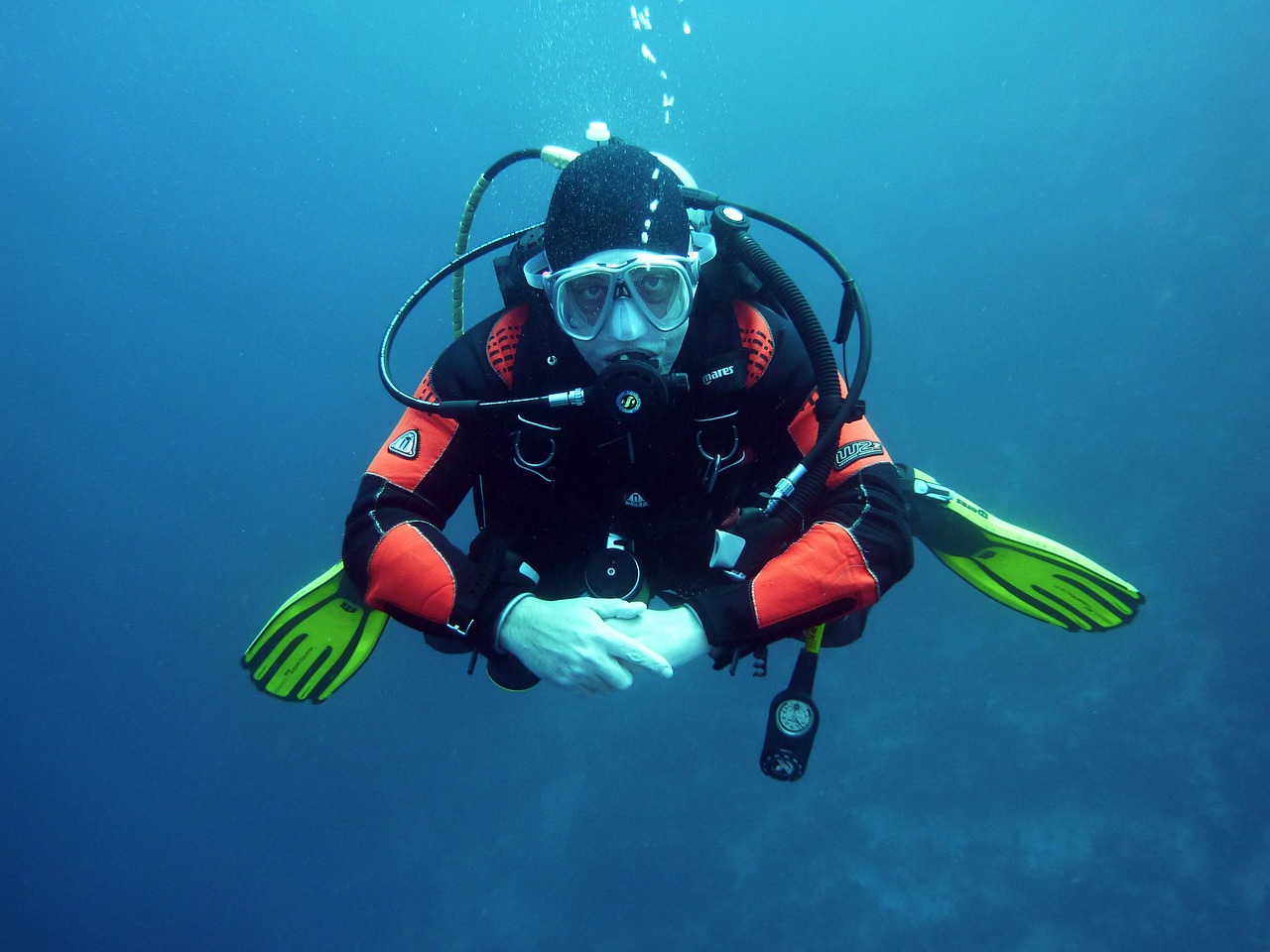 Scuba dive in Norway.